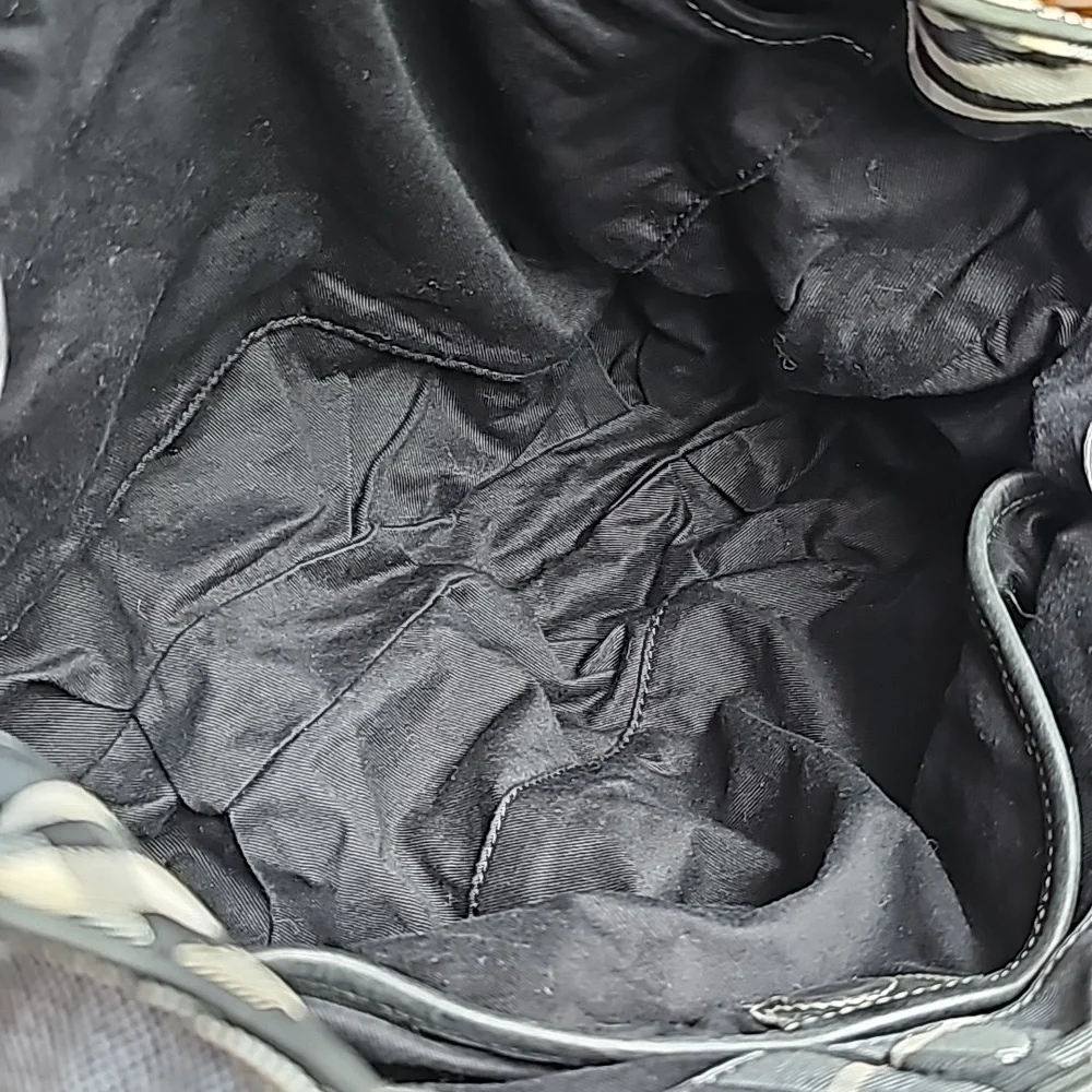 BURBERRY HOBO BAG - Picture 6 of 12